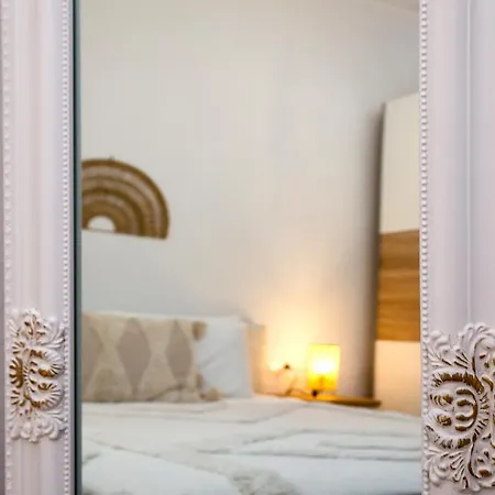 Kiki's Cozy Skála Sotíros