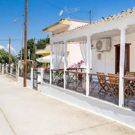 Kiki's Cozy * Skala Sotiros