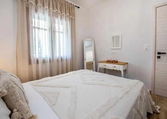 Kiki's Cozy Skala Sotiros