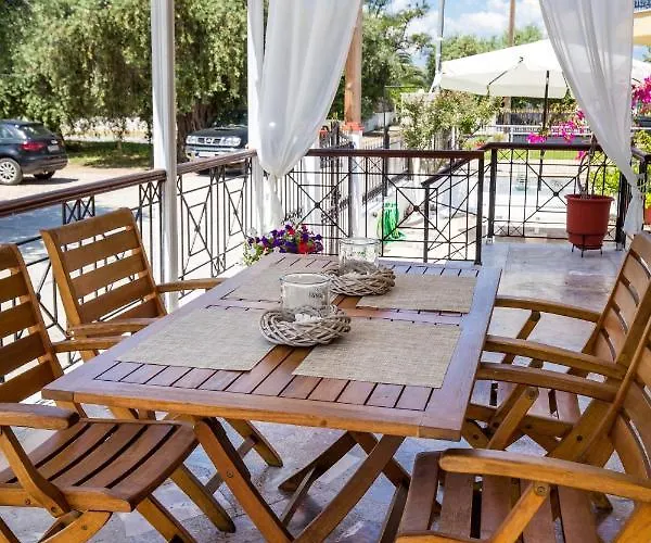 Kiki's Cozy Skala Sotiros